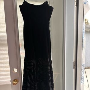 Caché Velvet Black Gown